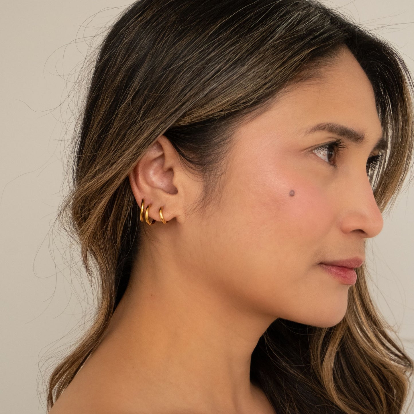 gold hoop earrings stackable