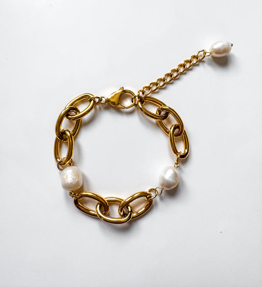 Amara Link Chain Pearl Bracelet